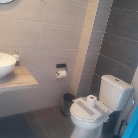 דירה Salonikiou Akti Salonikiou